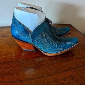 Ariat Women's Dixon Poseidon booties - 8